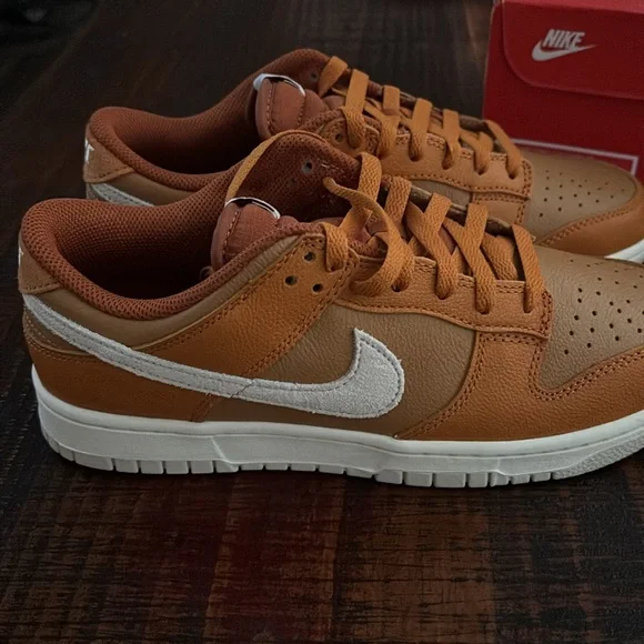 ‼️BNIB‼️Nike Dunk Low Retro SE
Monarch - Picture 3 of 5